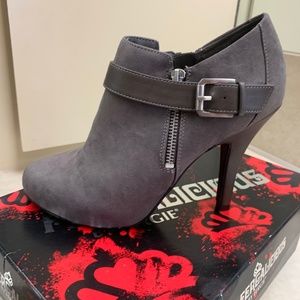 Women’s Fergilicious Brianne booties